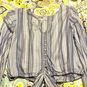 American eagle quarter sleeve top